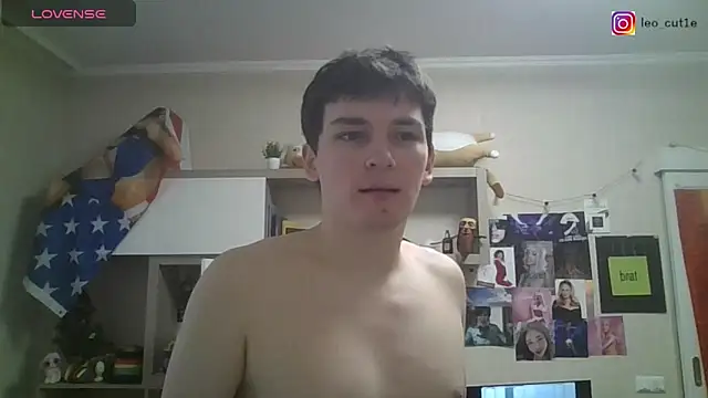 Snapshot of leo_cutie chatting on June 16, 2026, 11:21 am leo cutie online show from June 16, 2026, 11:21 am
