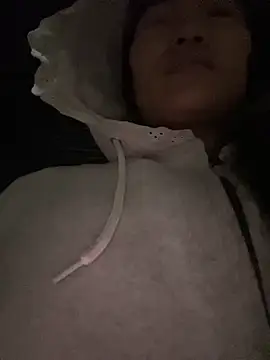 AmmyZii online show from January 6, 2026, 4:27 am