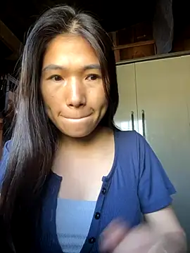 AmmyZii online show from December 2, 2025, 6:37 am