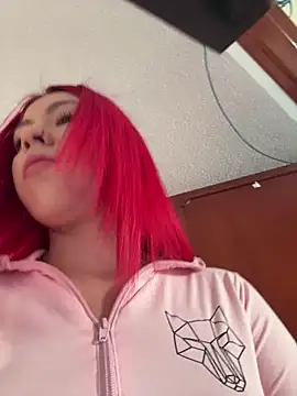 Scarlett firee online show from January 11, 2026, 12:34 pm