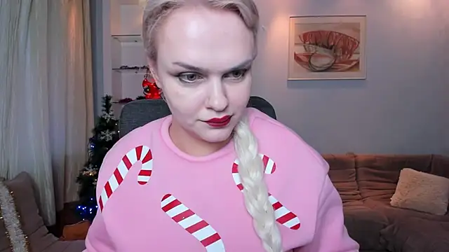 KamillaJei online show from December 17, 2025, 6:18 am