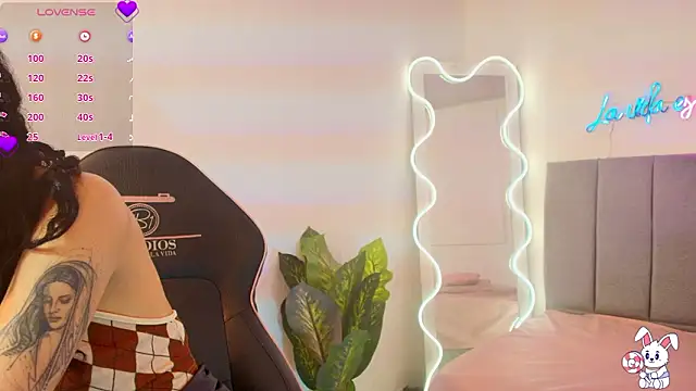 Snapshot of CHEERRY_TAY1 chatting on February 27, 2026, 7:14 pm CHEERRY TAY1 online show from February 27, 2026, 7:14 pm