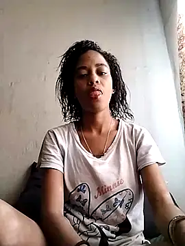 Snapshot of IndianSativa2 chatting on December 14, 2025, 3:06 pm IndianSativa2 online show from December 14, 2025, 3:06 pm