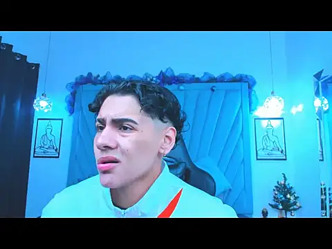 chris de la fonde online show from December 5, 2025, 3:43 pm