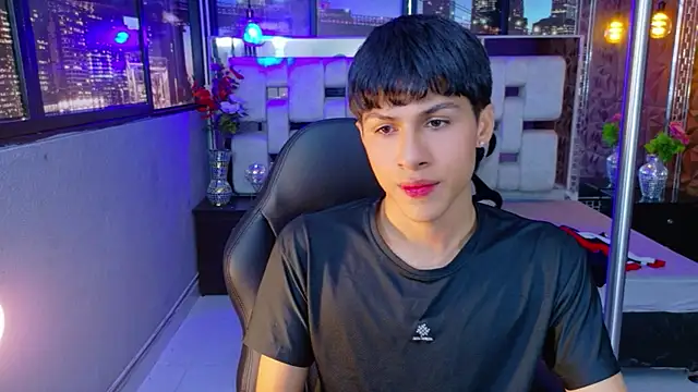 StormLuxX online show from January 7, 2026, 7:41 pm