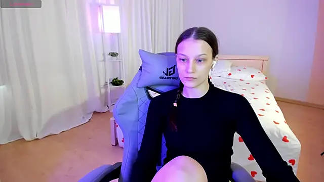 KrisDoeil online show from March 29, 2026, 2:13 am