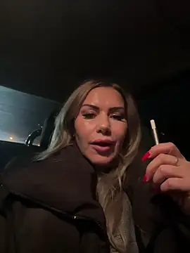 AnikaSunshine online show from December 19, 2025, 6:21 pm