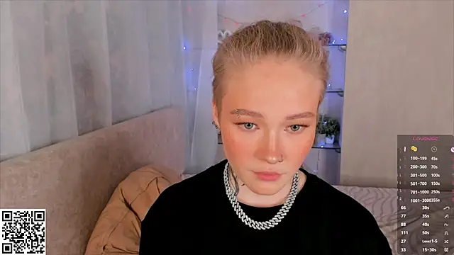 Snapshot of MaireLanda chatting on June 5, 2026, 6:52 am MaireLanda online show from June 5, 2026, 6:52 am
