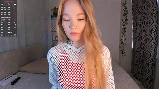 MaireLanda online show from April 2, 2026, 4:30 am