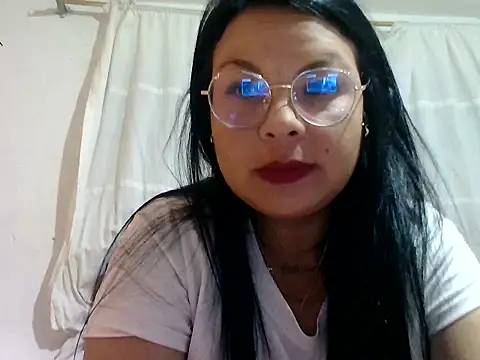 antonella-3433 online show from December 2, 2025, 5:42 am