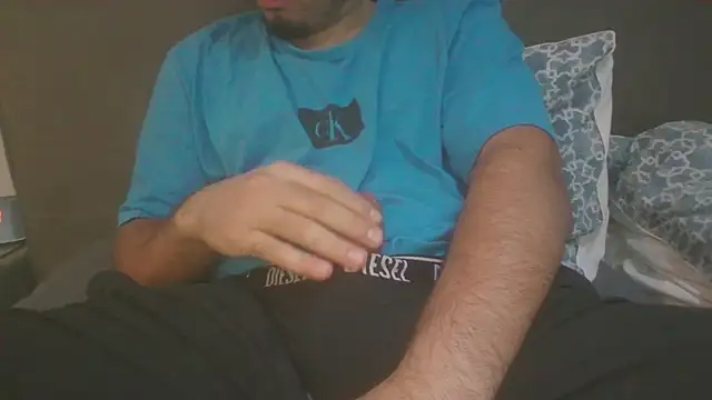 userre08 online show from December 20, 2025, 1:19 am