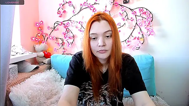 Snapshot of Ungoliant_Kiss chatting on July 12, 2026, 2:40 pm Ungoliant Kiss online show from July 12, 2026, 2:40 pm
