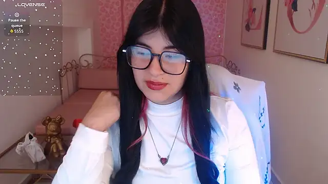 Nina harpper  online show from March 2, 2026, 1:07 pm