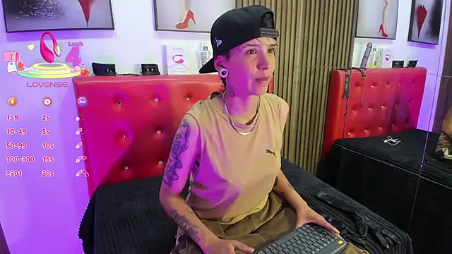 naughty girlwd online show from December 4, 2025, 3:16 am