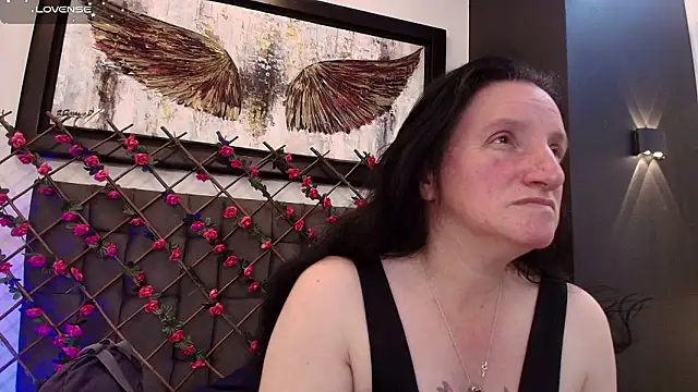 Andre cloefoxx  online show from March 17, 2026, 2:58 am