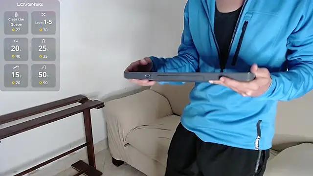 Snapshot of francoheat chatting on December 1, 2025, 10:10 pm francoheat online show from December 1, 2025, 10:10 pm