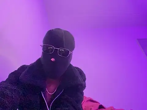 DanteBlack7 online show from December 17, 2025, 6:40 am