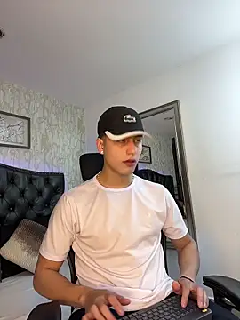 Snapshot of Lander_Cruz chatting on March 2, 2026, 7:54 pm Lander Cruz online show from March 2, 2026, 7:54 pm