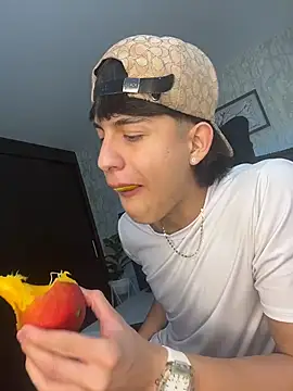 Snapshot of Lander_Cruz chatting on February 6, 2026, 8:38 pm Lander Cruz online show from February 6, 2026, 8:38 pm