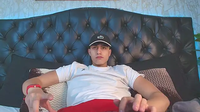 Snapshot of Lander_Cruz chatting on February 2, 2026, 7:13 pm Lander Cruz online show from February 2, 2026, 7:13 pm