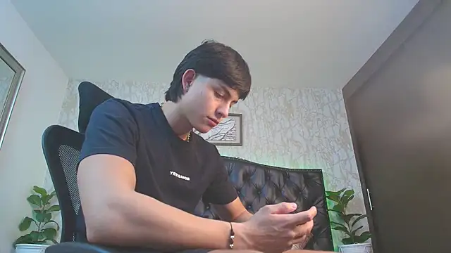 Snapshot of Lander_Cruz chatting on February 17, 2026, 5:54 pm Lander Cruz online show from February 17, 2026, 5:54 pm