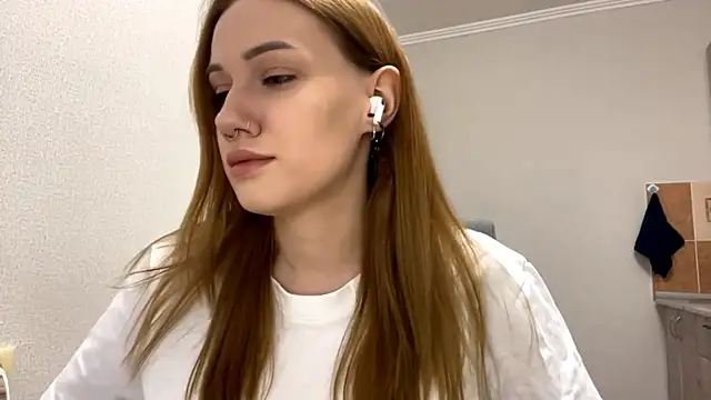 Snapshot of BerrySonya chatting on December 2, 2025, 9:33 am BerrySonya online show from December 2, 2025, 9:33 am