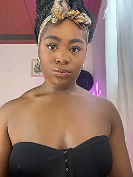 Snapshot of Cynthia_es chatting on February 26, 2026, 3:56 pm Cynthia es online show from February 26, 2026, 3:56 pm