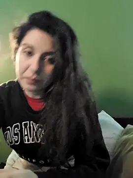 NatyMia online show from December 4, 2025, 4:00 am