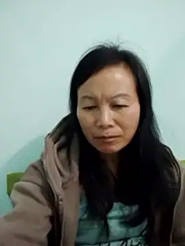 Lili-123k online show from December 18, 2025, 8:45 pm