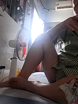 felicity chloe online show from April 1, 2026, 3:41 am