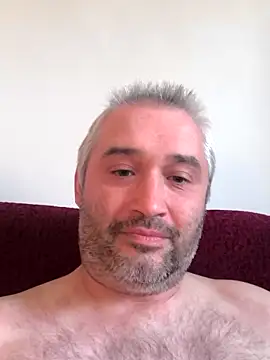 Olomoucak1982 online show from April 26, 2026, 4:59 pm