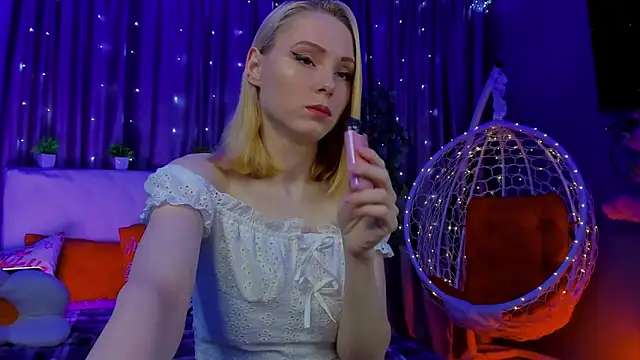 Gina Gina love online show from February 15, 2026, 1:06 am