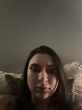 Snapshot of Tinytinkarough chatting on December 2, 2025, 1:13 pm Tinytinkarough online show from December 2, 2025, 1:13 pm