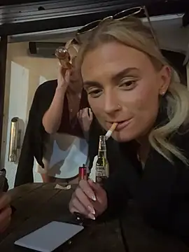 Blonde BambiXX online show from January 17, 2026, 10:35 pm