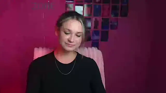 Melodie Aster online show from February 25, 2026, 2:06 pm