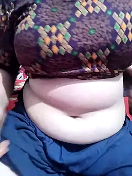 hottyrose69 online show from April 20, 2026, 3:24 pm