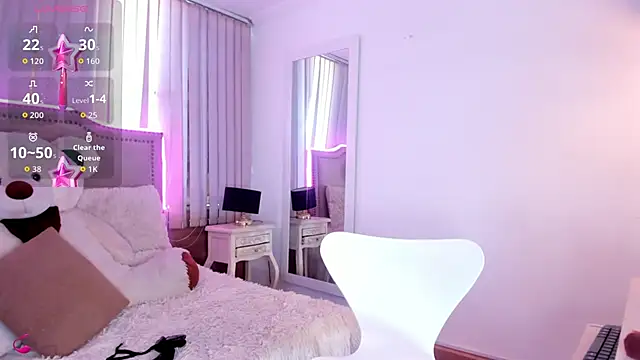 Snapshot of lya__brown chatting on December 2, 2025, 4:30 pm lya brown online show from December 2, 2025, 4:30 pm