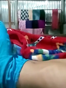 naughtygirl96 online show from April 6, 2026, 1:01 am