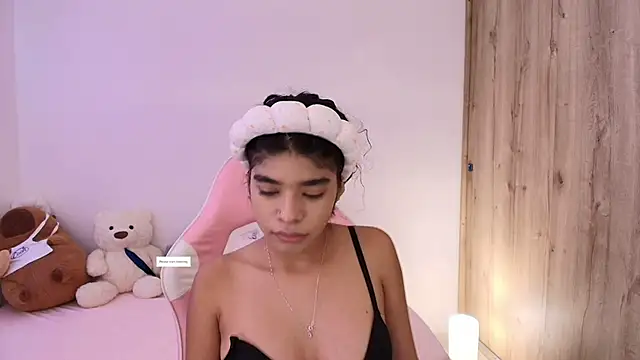 phia carter online show from April 16, 2026, 4:30 pm