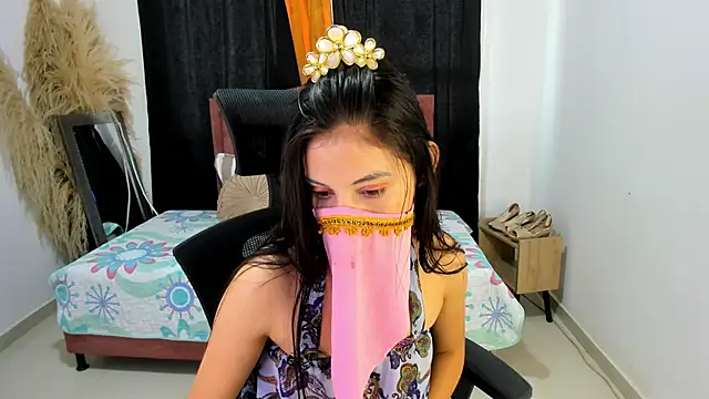 AdrianaTorres  online show from January 8, 2026, 2:23 pm