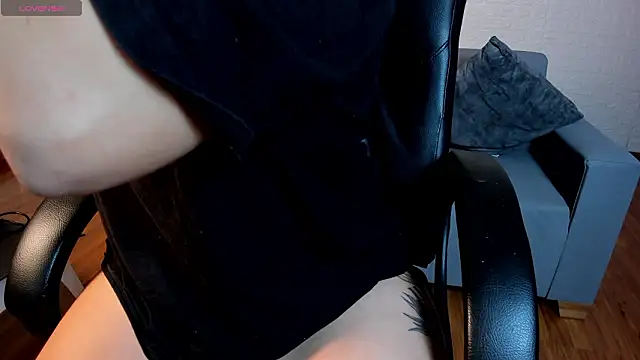 Ambar Cooxx online show from February 13, 2026, 10:59 am