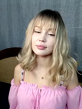 Selina Heart online show from December 16, 2025, 4:55 pm