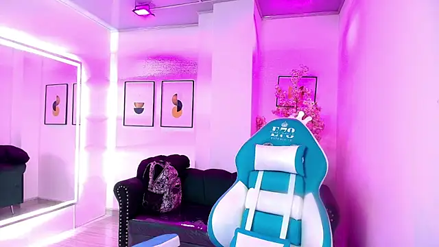 Nicole sounders online show from March 1, 2026, 11:32 am