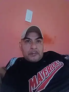 Snapshot of Morboso77_cojelon chatting on May 13, 2026, 12:39 am Morboso77 cojelon online show from May 13, 2026, 12:39 am