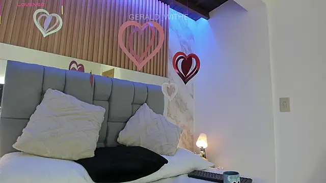 Snapshot of gerald_withe chatting on February 15, 2026, 1:10 pm gerald withe online show from February 15, 2026, 1:10 pm