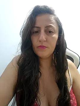 Snapshot of Jeh_charmosa chatting on December 17, 2025, 9:47 am Jeh charmosa online show from December 17, 2025, 9:47 am