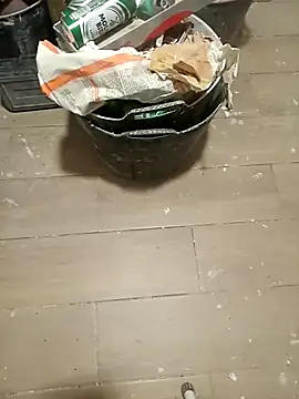 Valencianoo411 online show from December 3, 2025, 8:08 pm