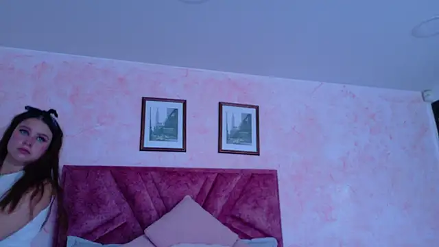 MelaniBeckers online show from March 24, 2026, 6:52 pm