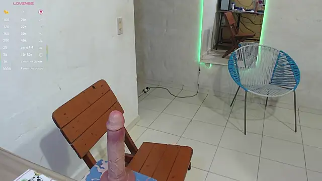 maxI dick33 online show from March 28, 2026, 9:27 pm