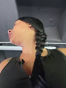 Snapshot of Jennmyller_ chatting on April 7, 2026, 6:21 pm Jennmyller online show from April 7, 2026, 6:21 pm